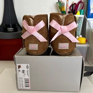 UGG Jesse bow infant